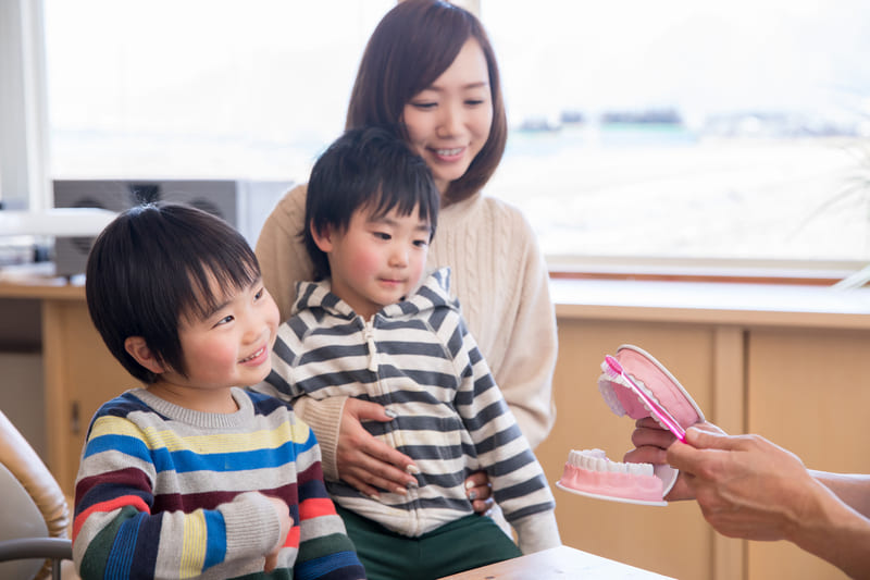 ご家族の愛情でお子さんのむし歯を予防する