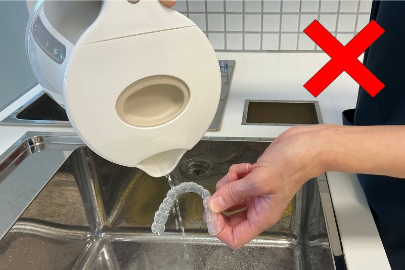 リテーナーの変形を防ぐための注意喚起の画像