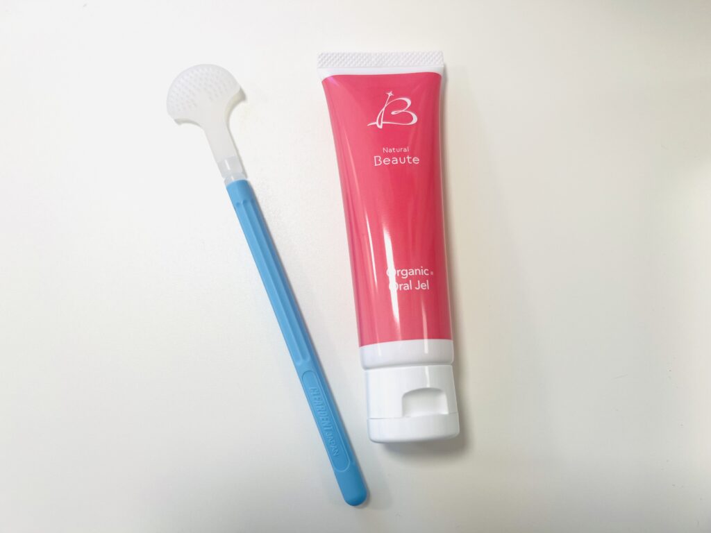 舌クリーナーと舌クリーニング専用ジェル